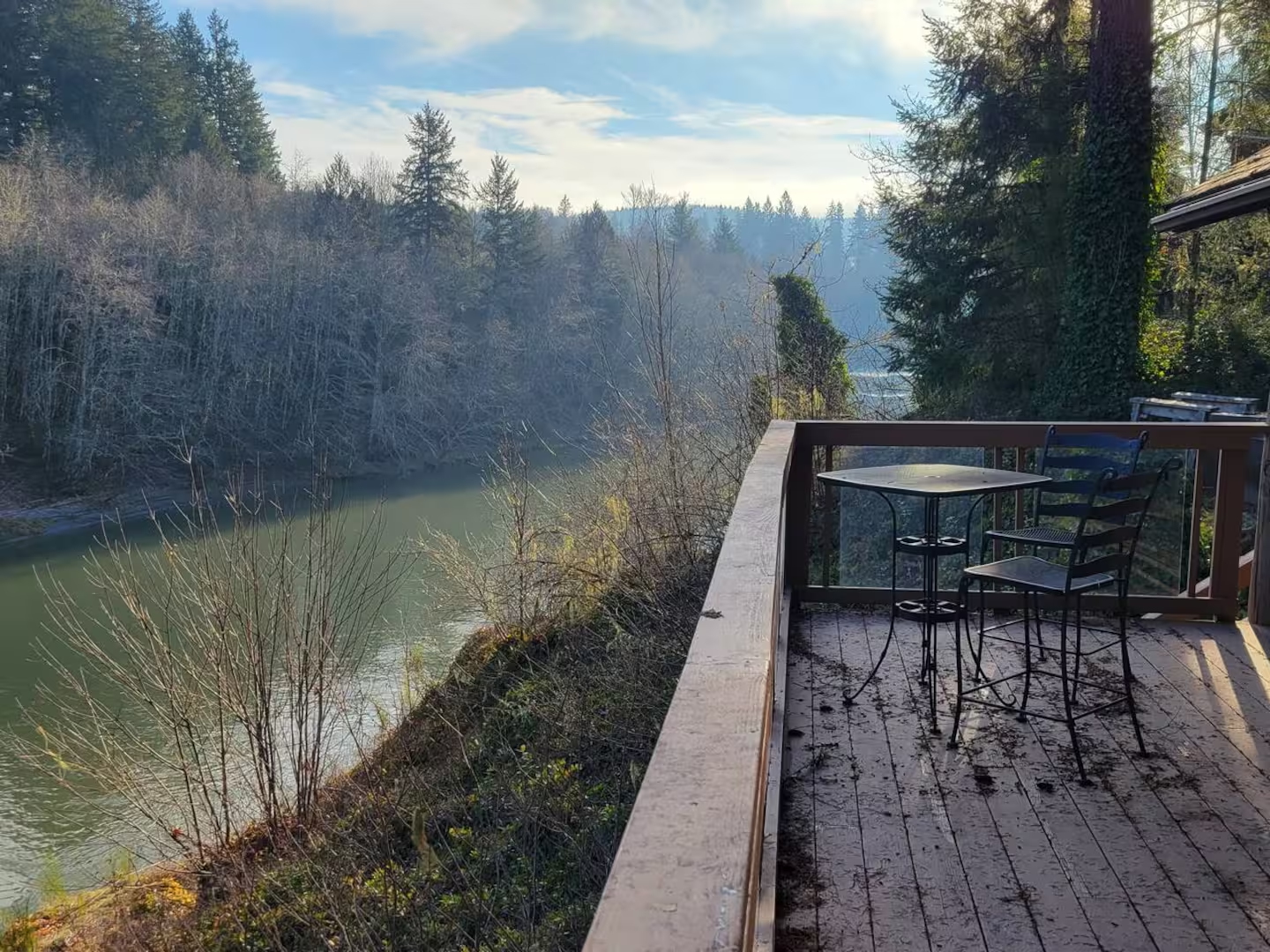 A Secluded Riverfront Cabin Retreat Near Portland