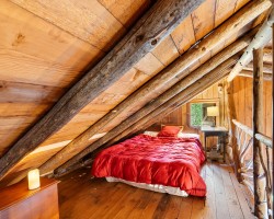 Loft queen bed Rier Cabin Loft Bed